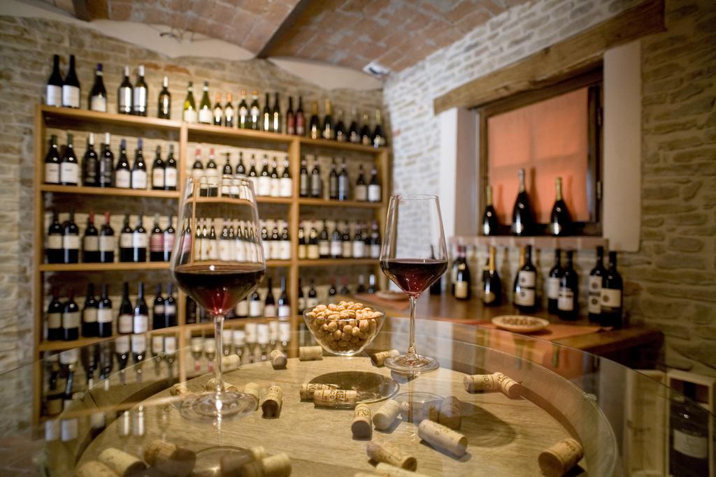 Relais Montemarino Hotel Borgomale Екстериор снимка