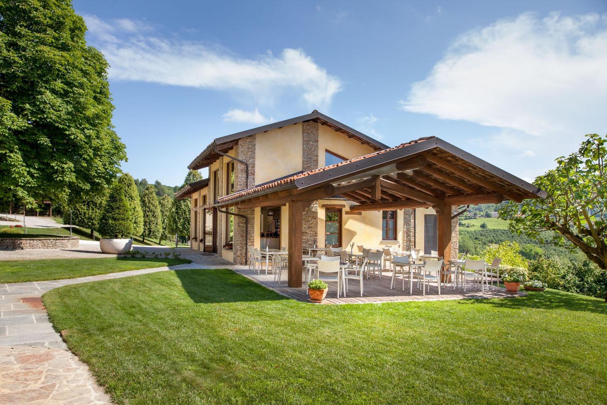 Relais Montemarino Hotel Borgomale Екстериор снимка