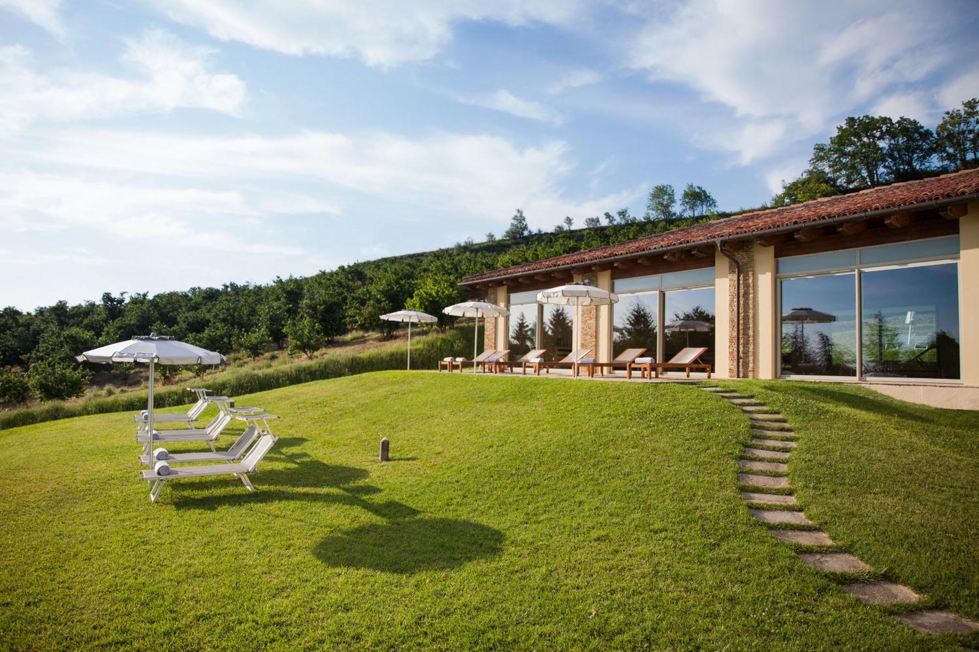 Relais Montemarino Hotel Borgomale Екстериор снимка