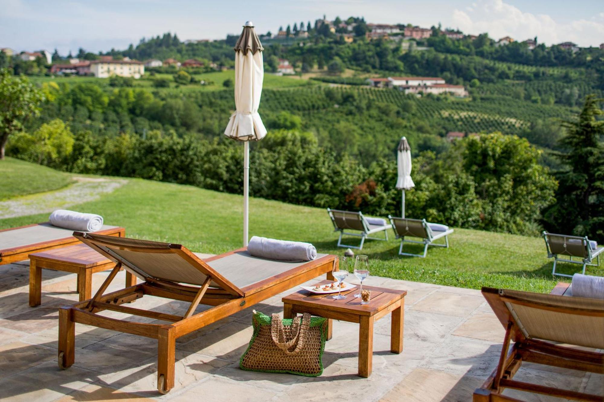 Relais Montemarino Hotel Borgomale Екстериор снимка